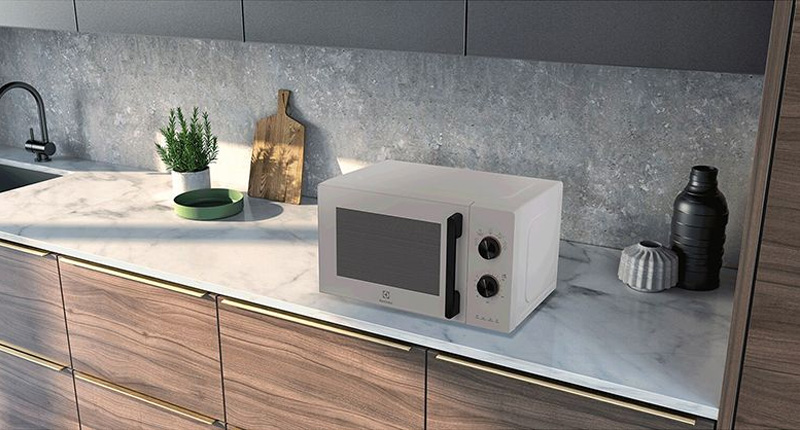 Lò vi sóng Electrolux EMM20K22W 20 lít