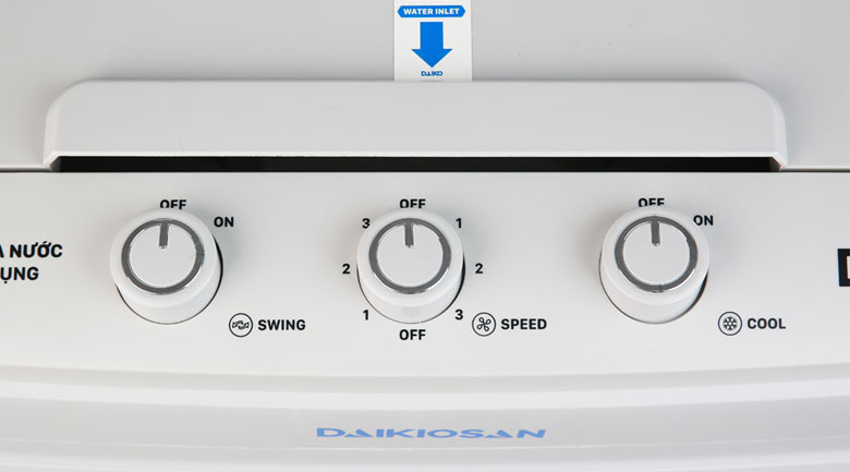 Bảng điều khiển núm vặn đơn giản - Quạt điều hoà Daikiosan DKA-04500A