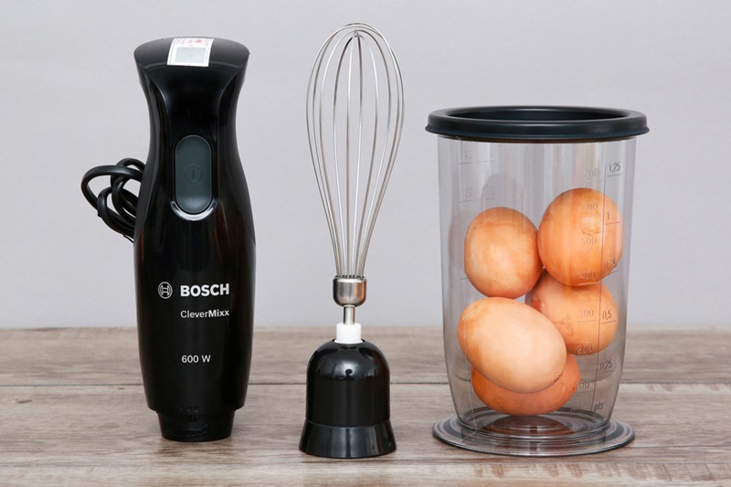 Có que đánh trứng tiện dụng - Máy xay cầm tay Bosch HMH.MSM2650B 600W