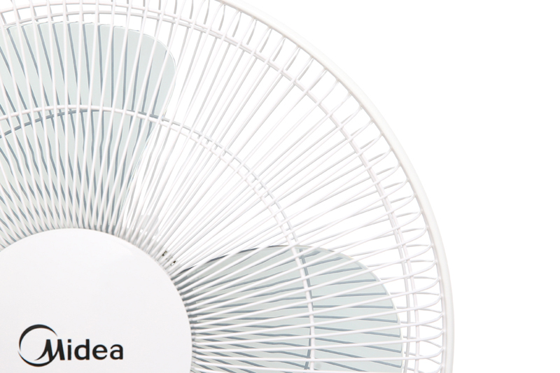 An toàn, dễ vệ sinh - Quạt đứng Midea FS40-18C