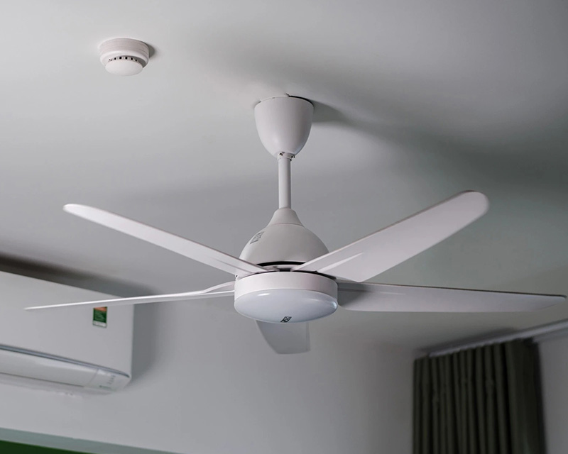 Quạt trần 5 cánh AC ACF02D525 - 30W có thiết kế hiện đại