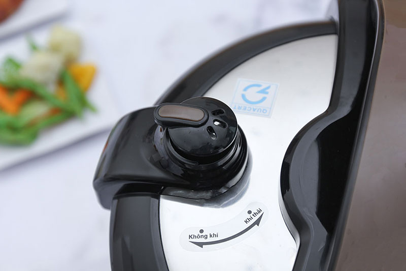 Nồi áp suất điện Sanaky SNK 54C