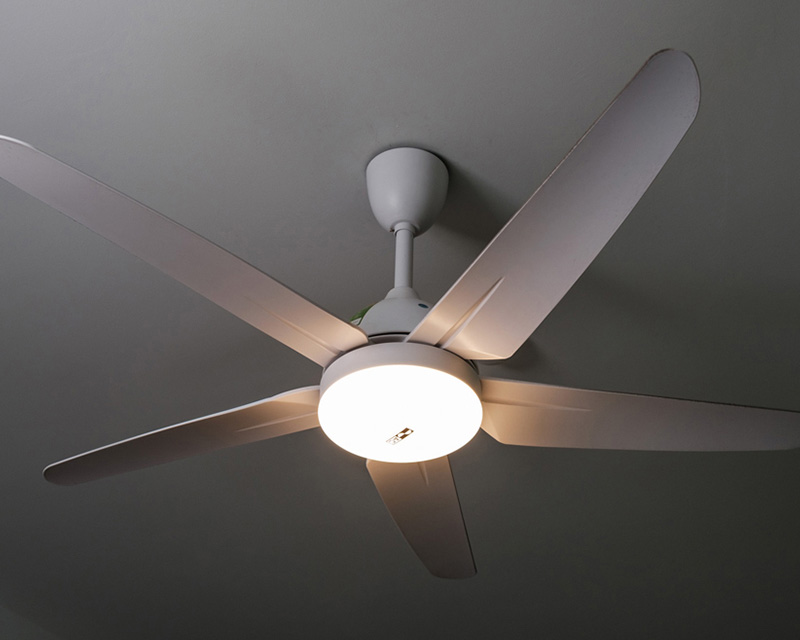 Trang bị đèn LED chiếu sáng tiện lợi
